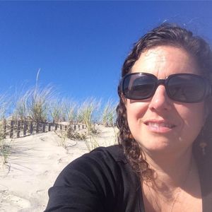 Meet your Posher, Cynthia